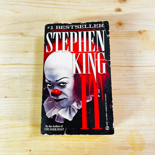 It by Steven King Paperback Book